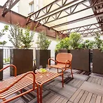Suite Fl By Sweett