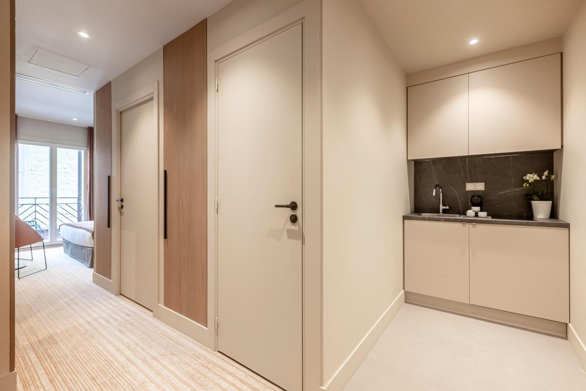Hotel Fl By Sweett 4*